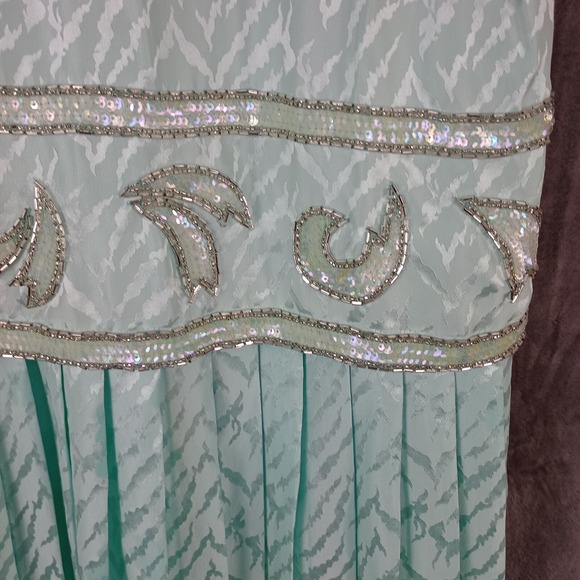 AJ Bari 100% Silk Sequined Beaded Cocktail Sheath Dress Mother Of The Bride 16 - Picture 2 of 16